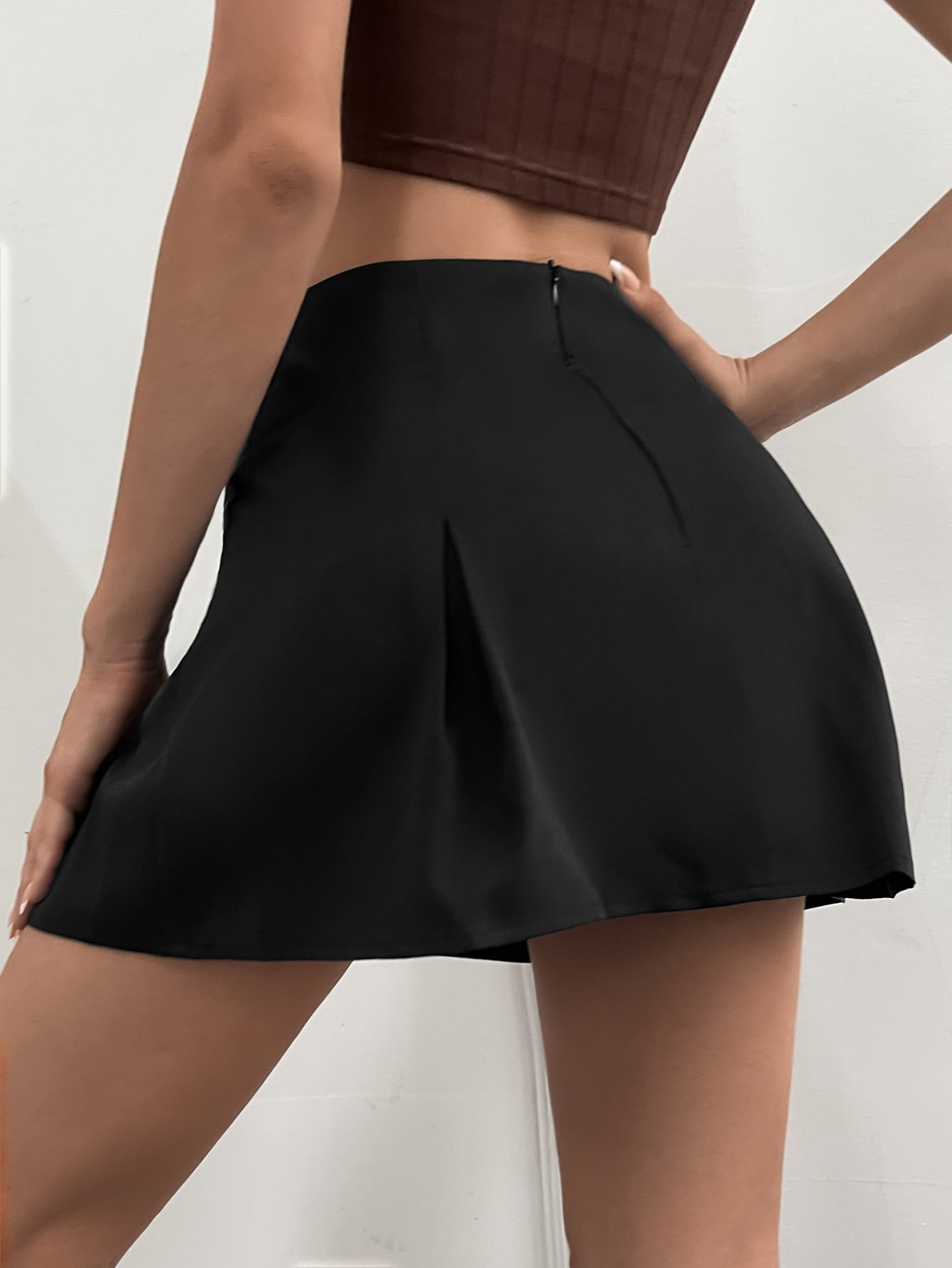 Solid Plicated Mini Skirt