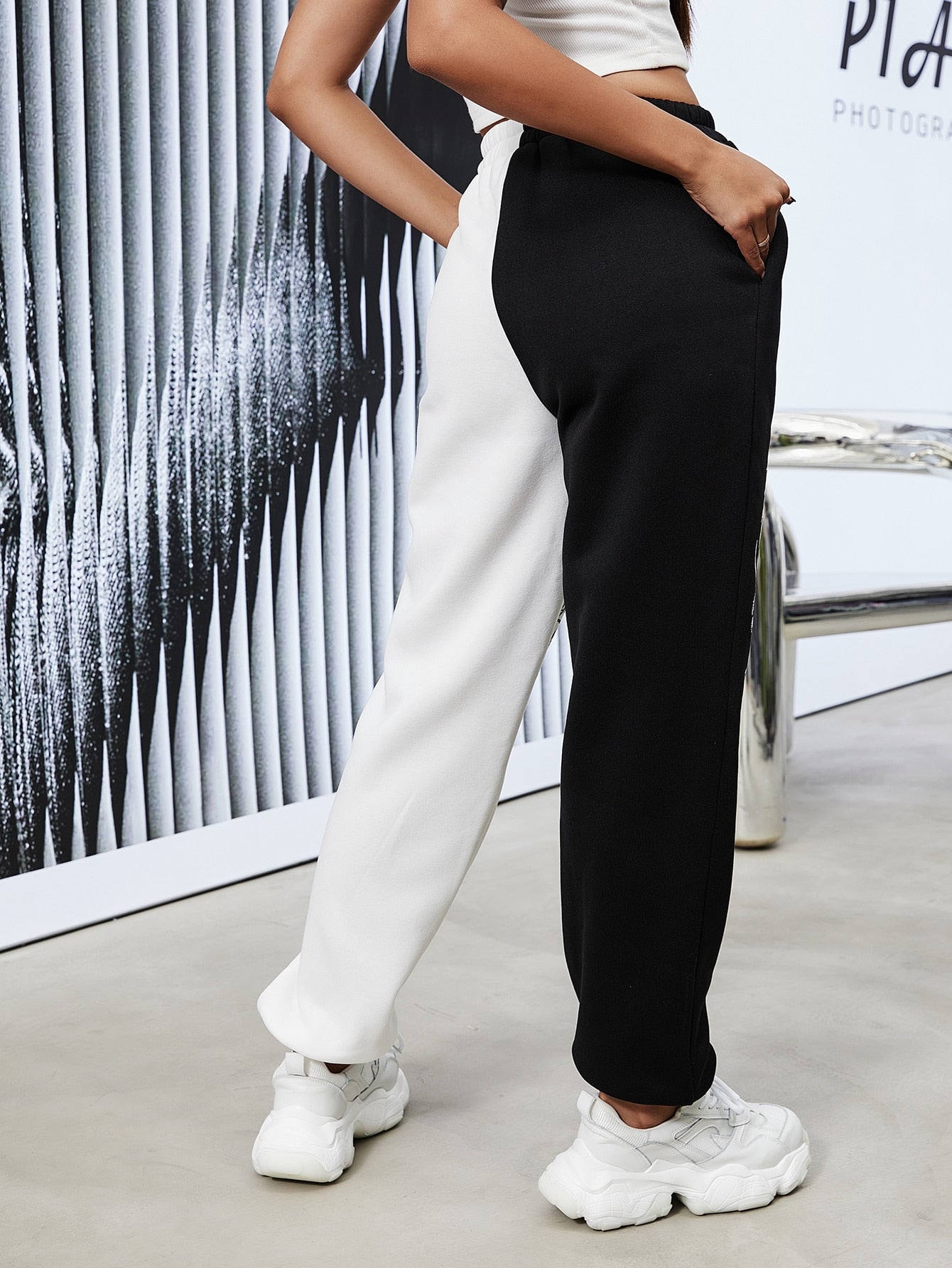 Chinese Dragon Print Two Tone Slant Pocket Sweatpants