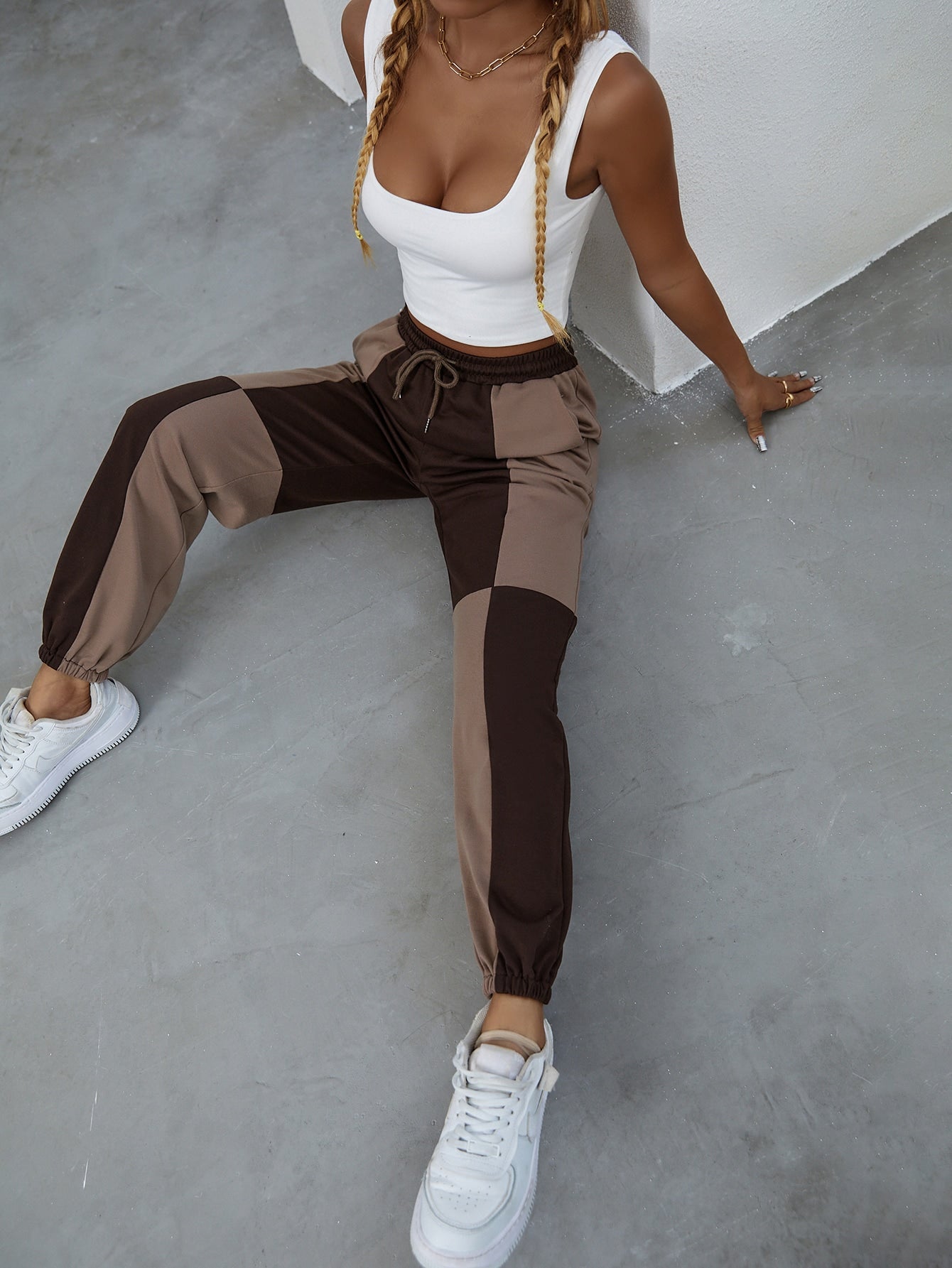 Women Sweatpants Producers
