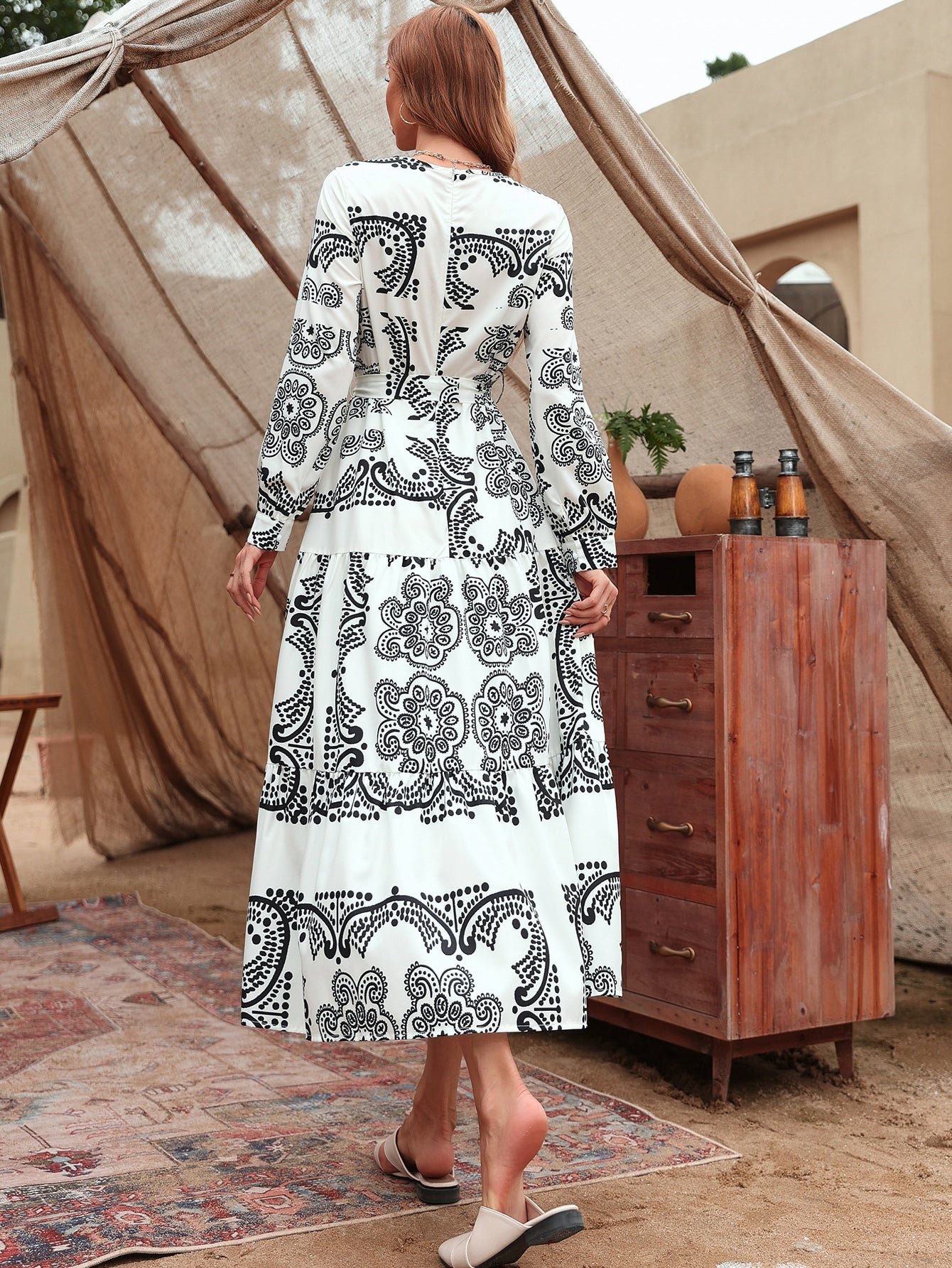 Graphic Print Zip Back Lantern Sleeve Belted Dress