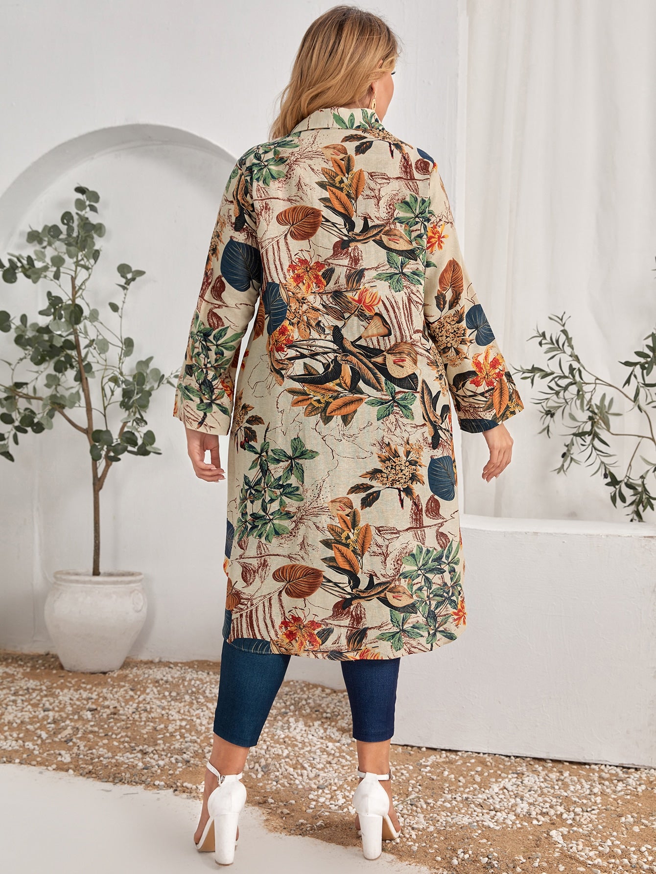 Plus Size Blouses Producer