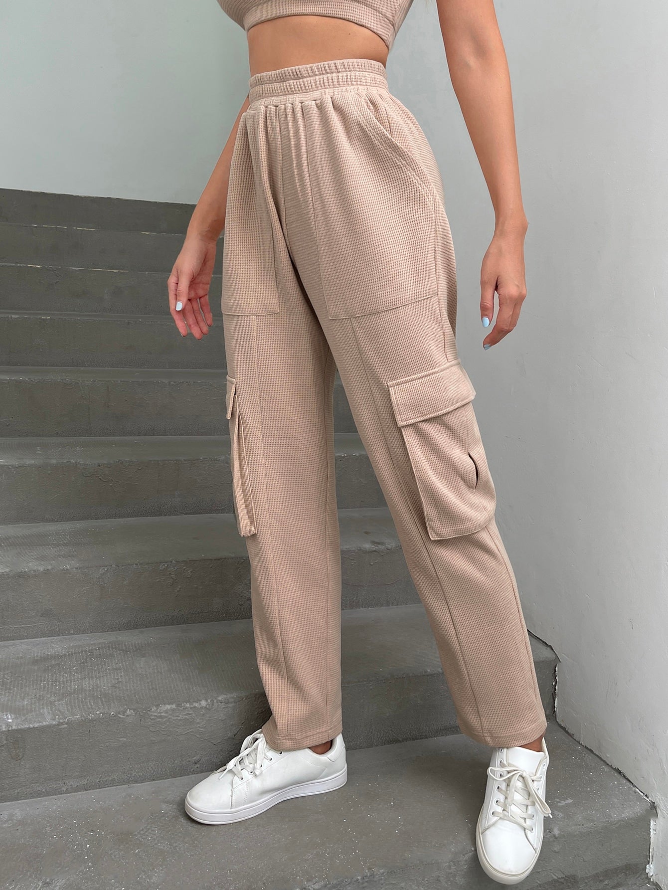 Lisa Hellen Women Clothes Manufacturers