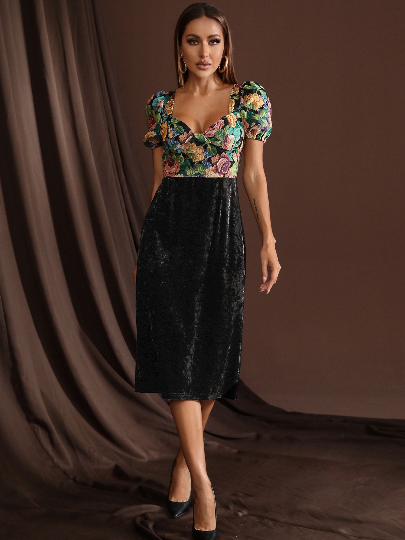 Women Dresses Producer