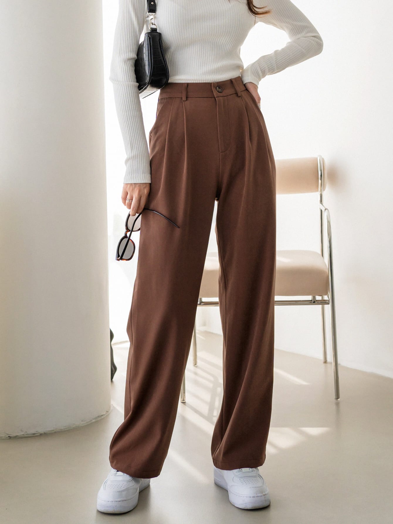 Women Pants Producer