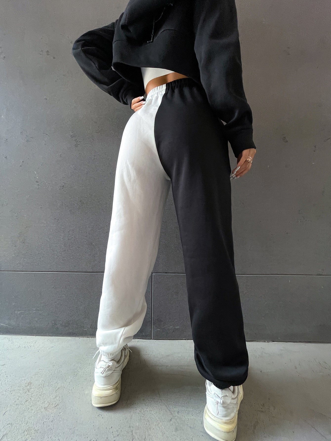Slogan Graphic Two Tone Slant Pocket Sweatpants