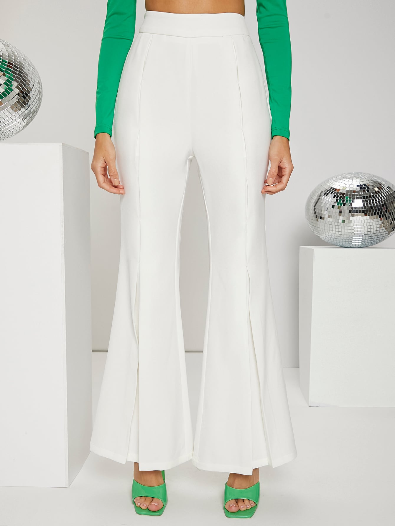 Solid Flare Leg Ruched Pants
