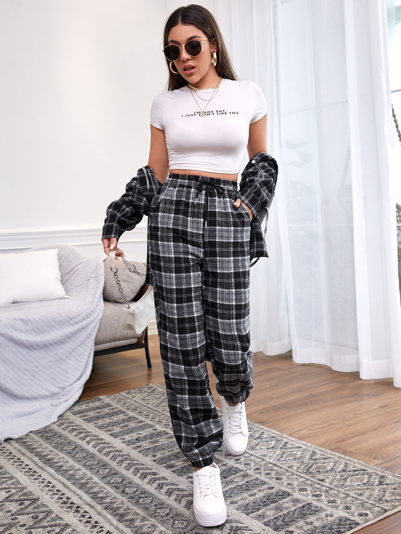 Women Pants Producer