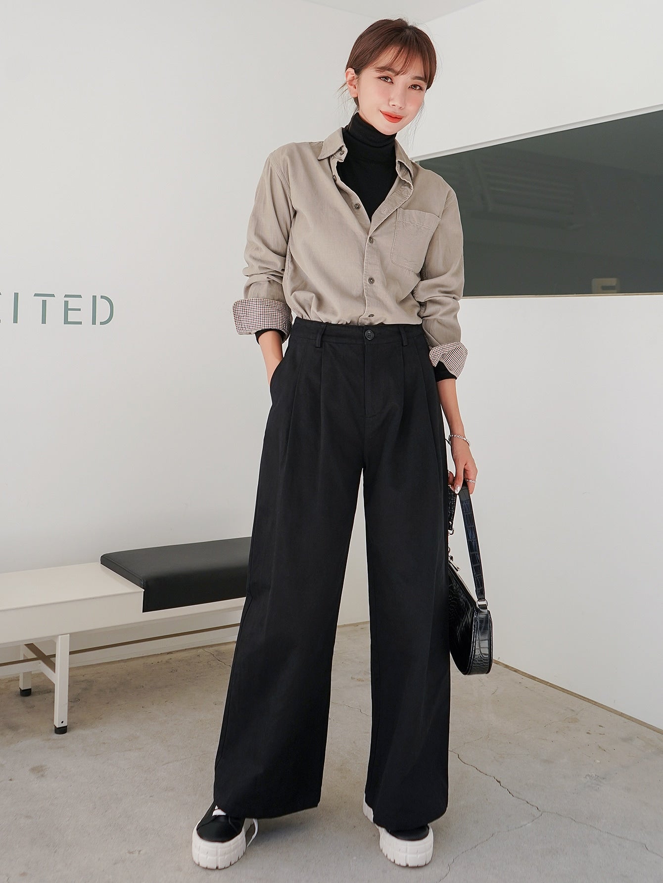 Wholesale Ladies Suits Manufacturers