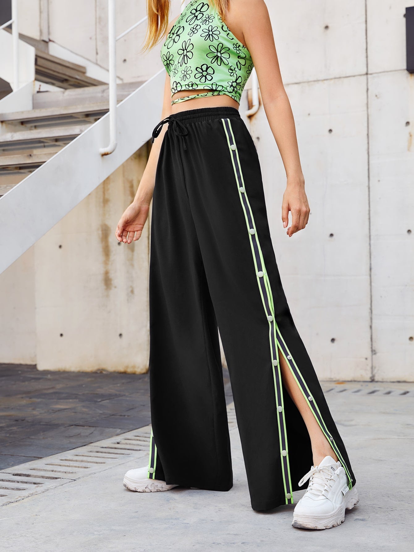 Women Pants Producer