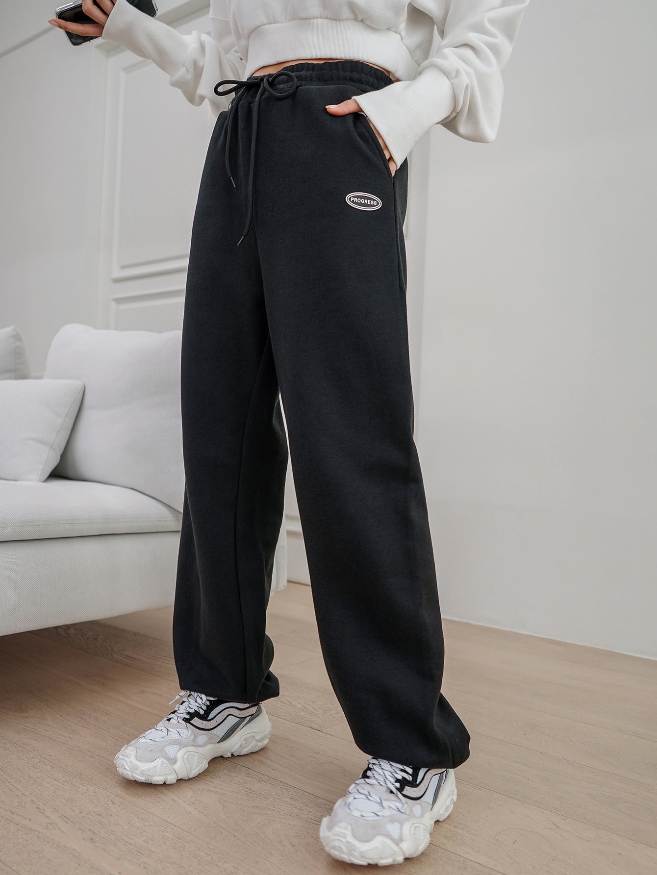 Women Sweatpants Producer