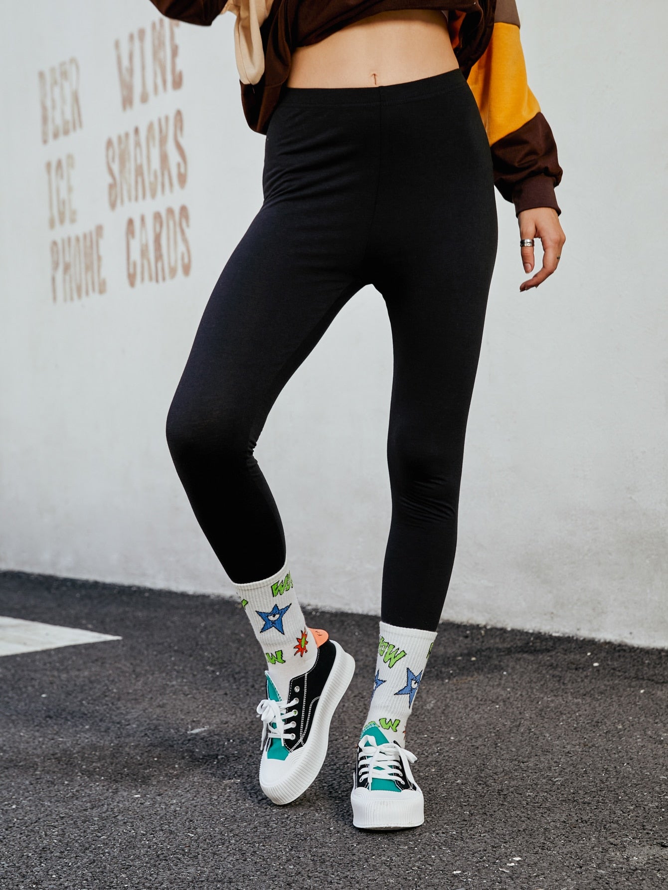Women Leggings Producer