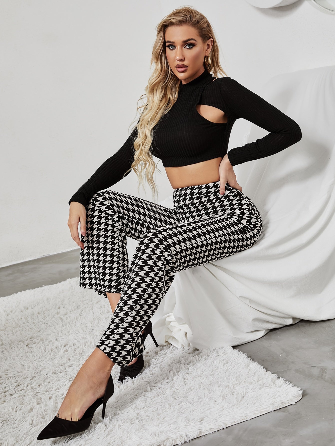 Women Pants Producer