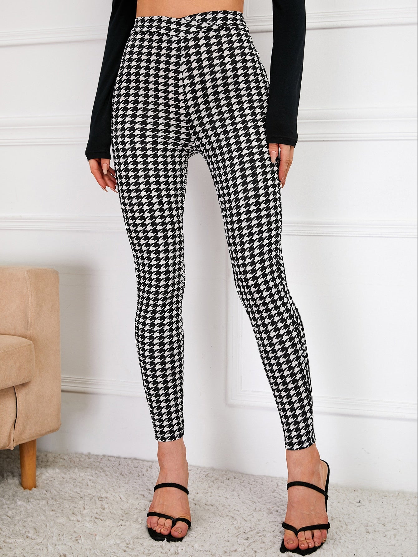 Lisa Hellen Women Clothes Manufacturers