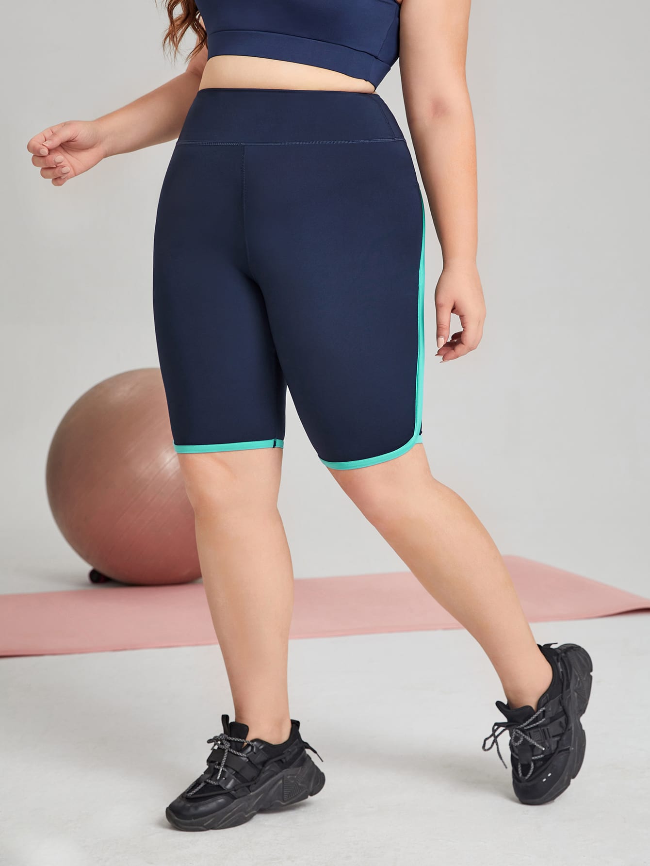 Plus Size Sports Shorts Producers