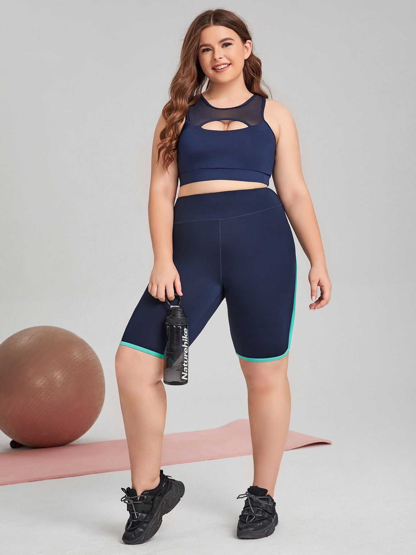 Michelle Ludek Clothes Manufacturers