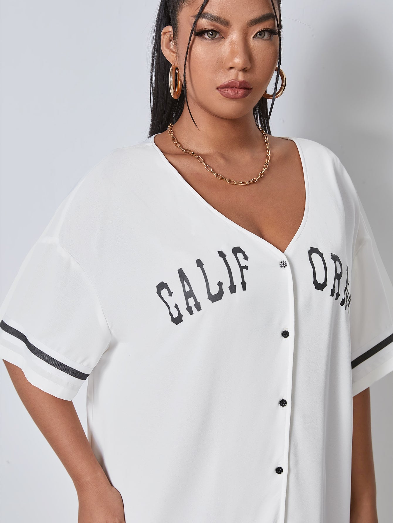 Nicholas Coutts Women Clothing Producers