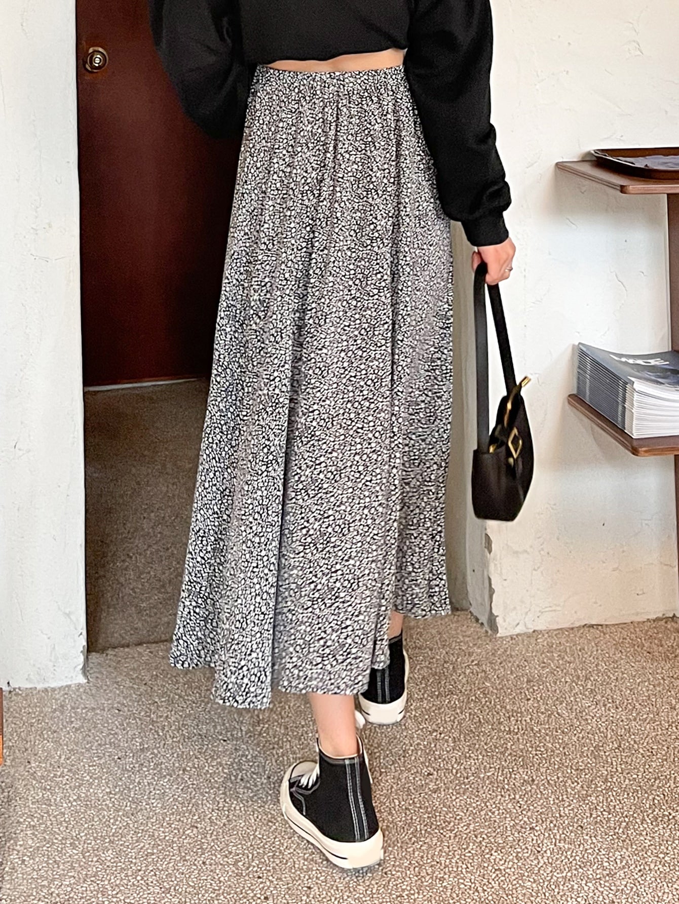 Ditsy Floral Print Flared Skirt