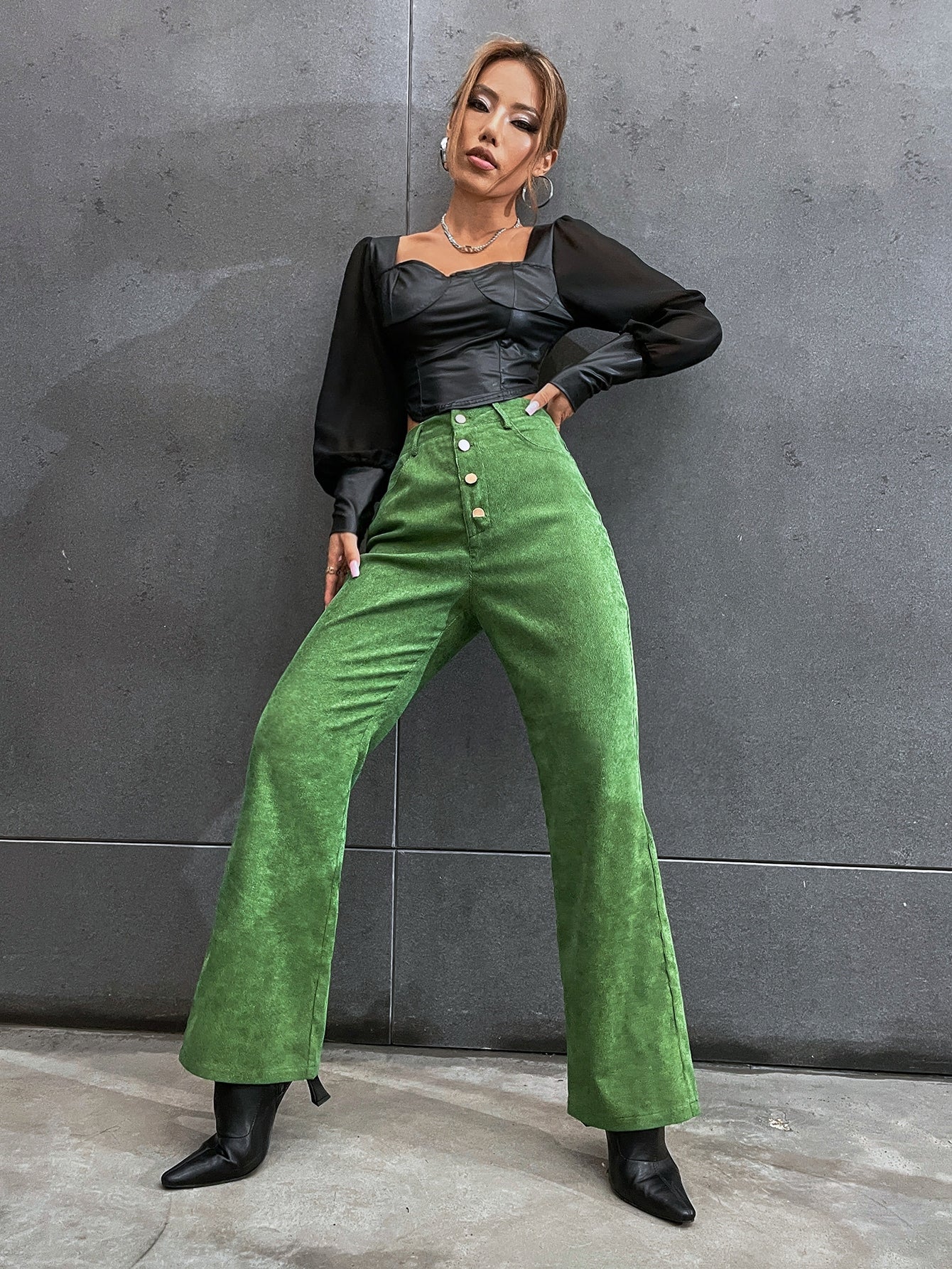 Women Pants Producer
