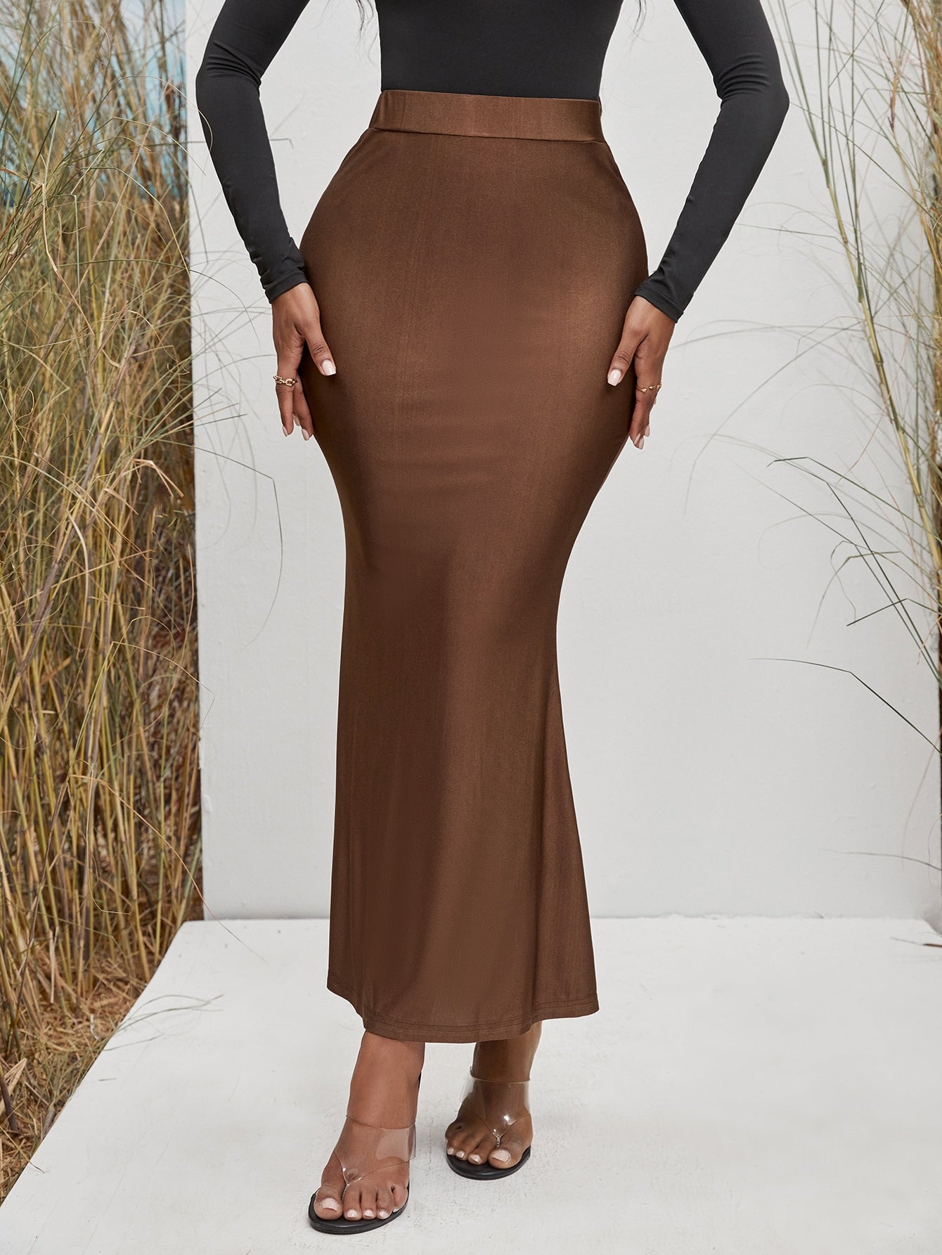 Women Skirts Producer
