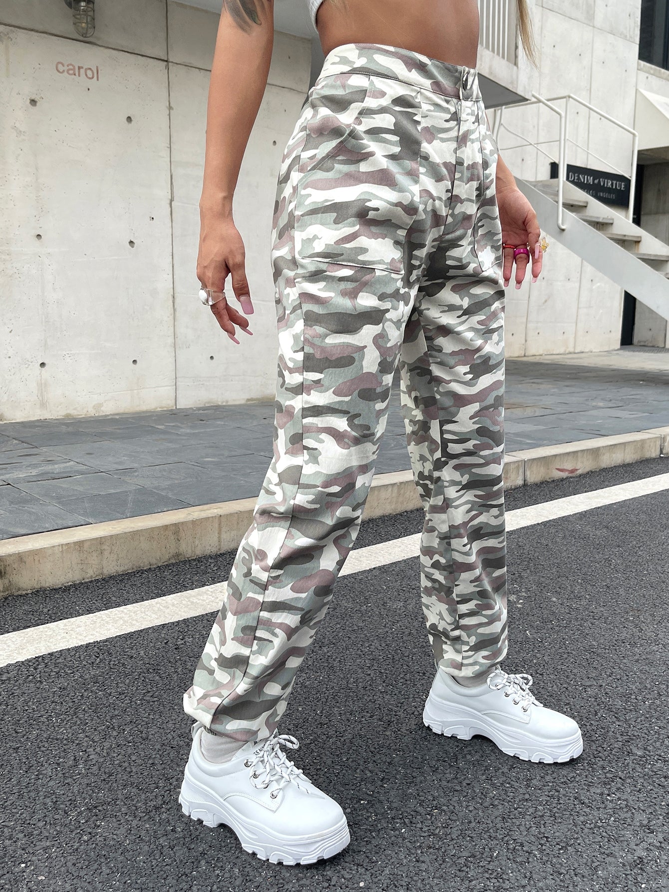 Ad¨¨le Dejak Clothing Producers
