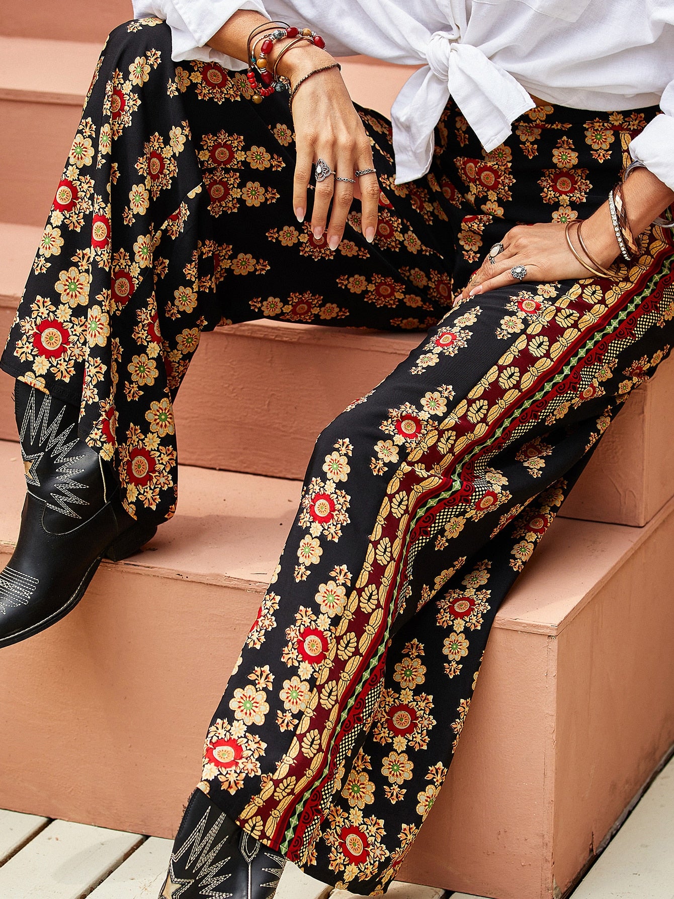Ladies Ethnic Wear Wholesale Suppliers