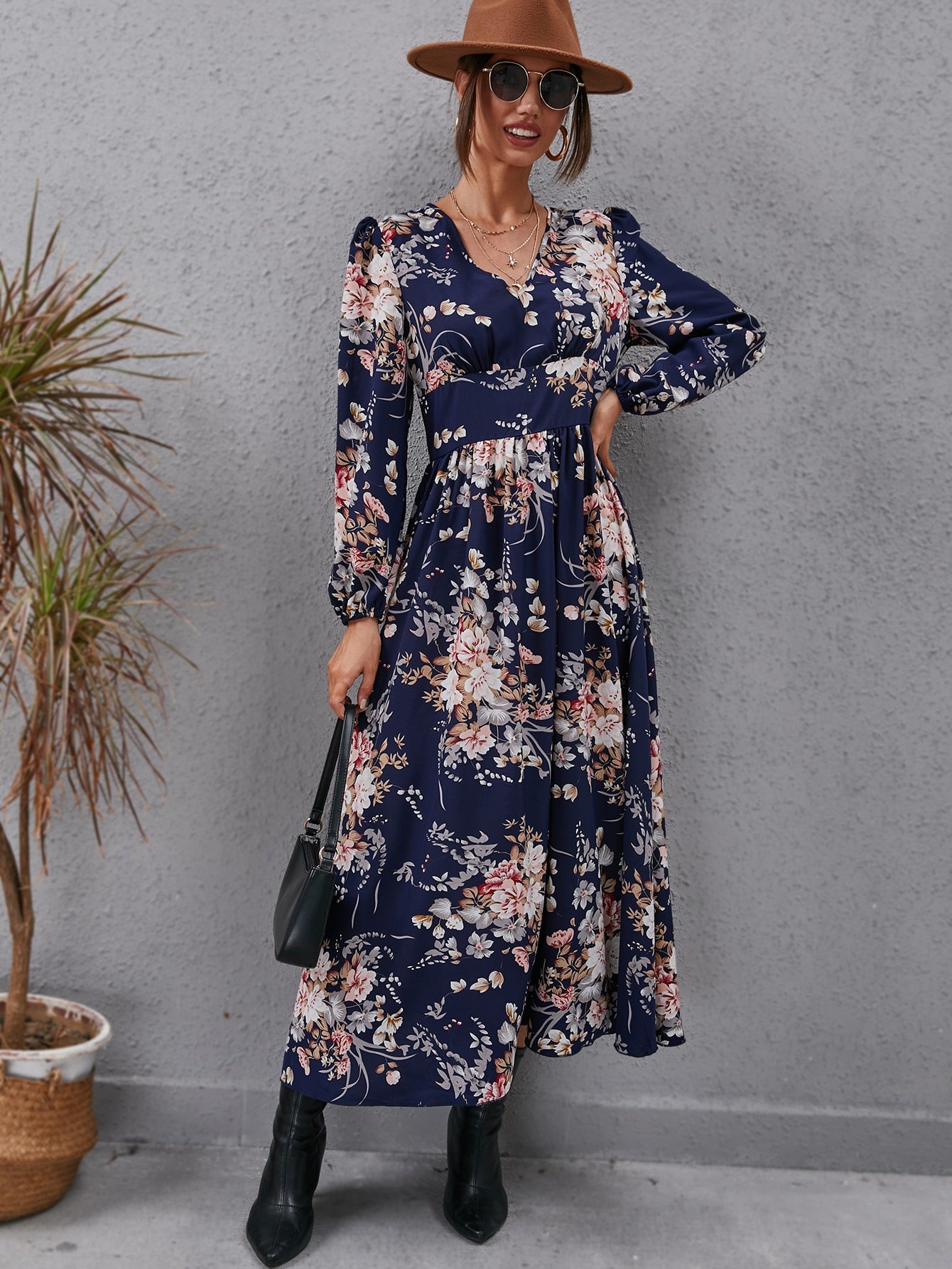 Loza Mal¨¦ombho Clothing Suppliers