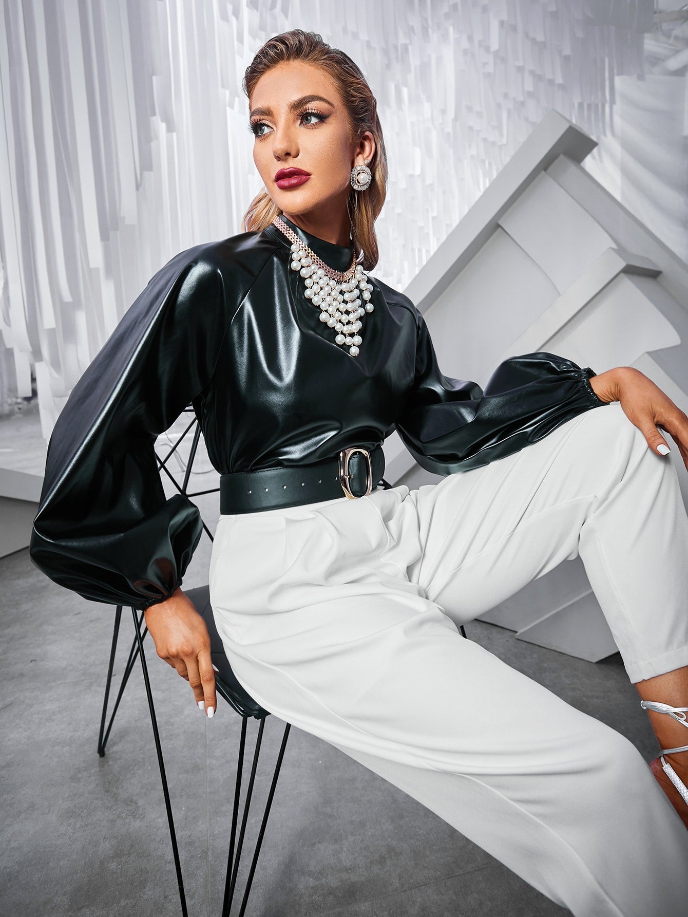 High Waist Plicated Detail Pants Without Belt