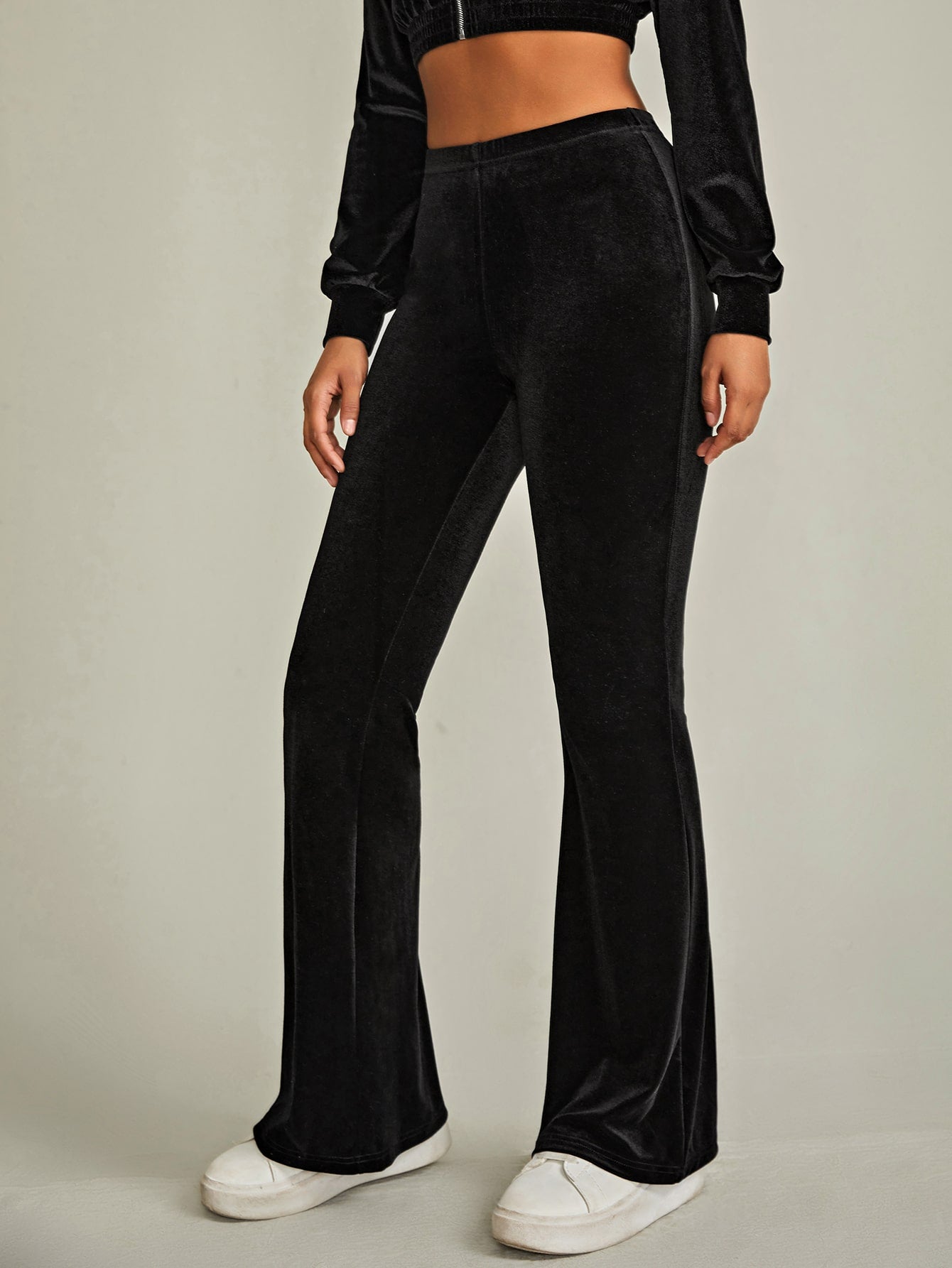Women Pants Producer