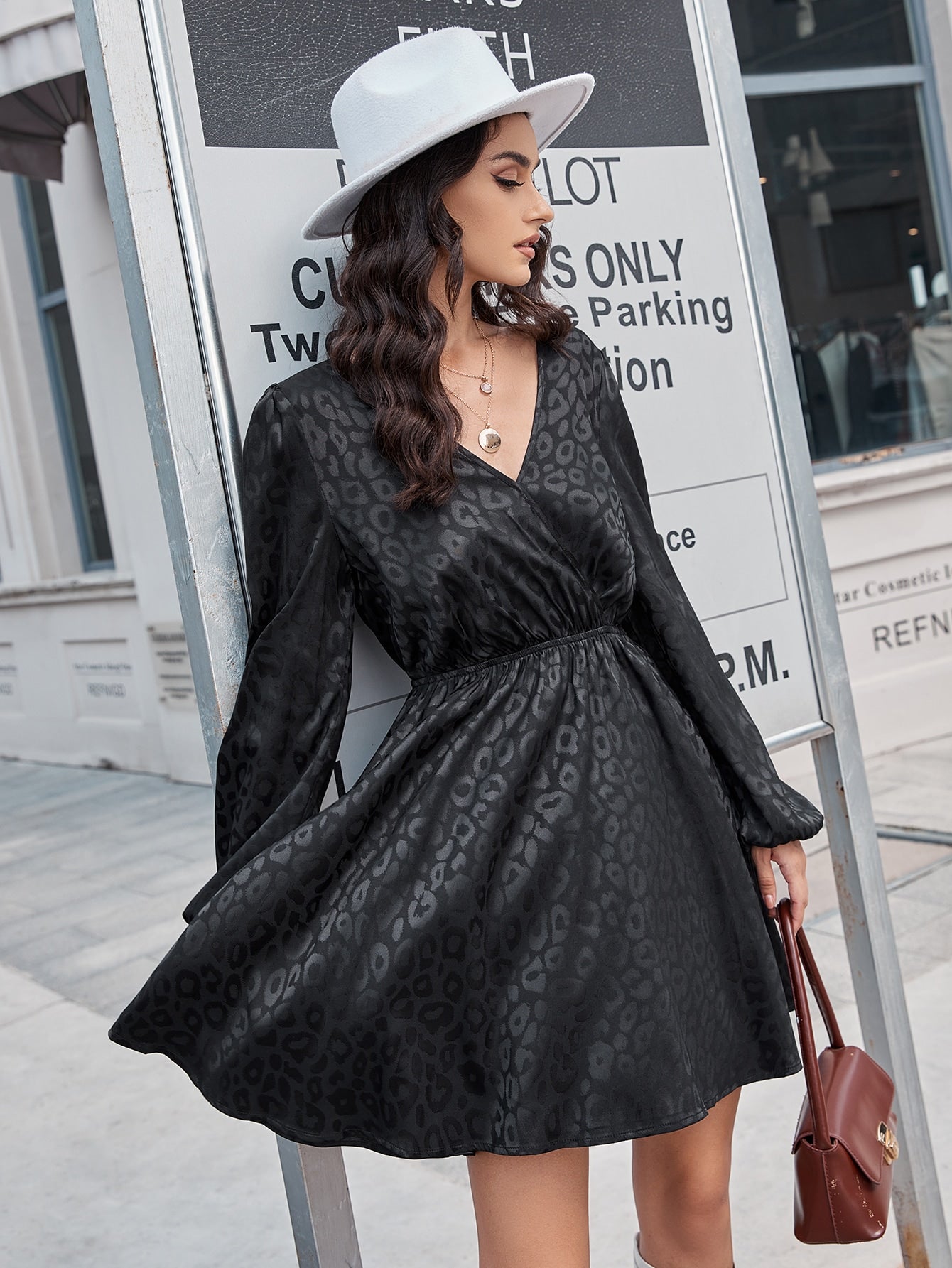 Funlayo Deri Women Clothes Supplier