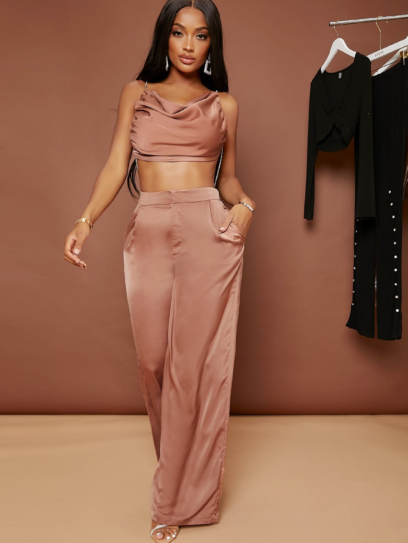 Emmy Kasbit Women Clothes Producer