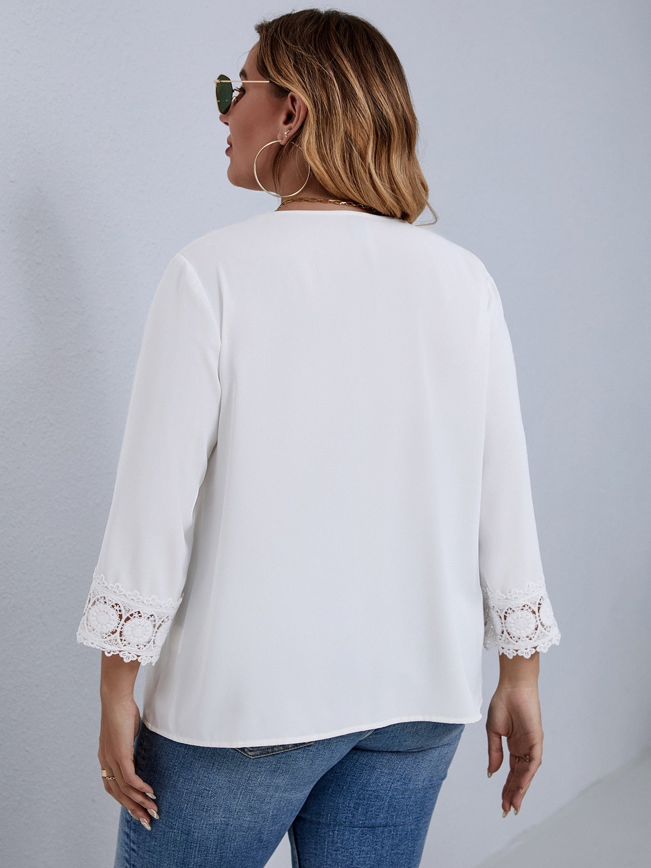 Plus Contrast Guipure Lace Blouse