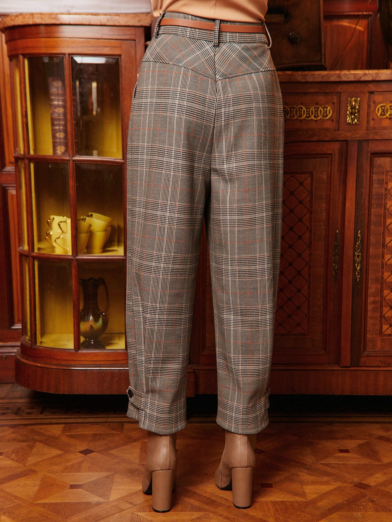 Women Pants Manufacturers