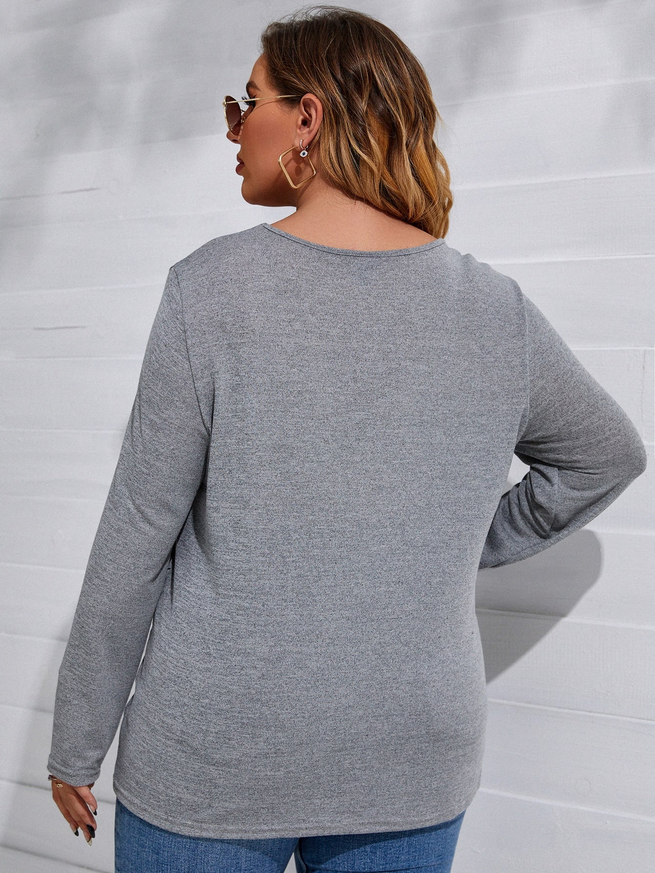 Plus Button Detail Asymmetrical Hem Tee