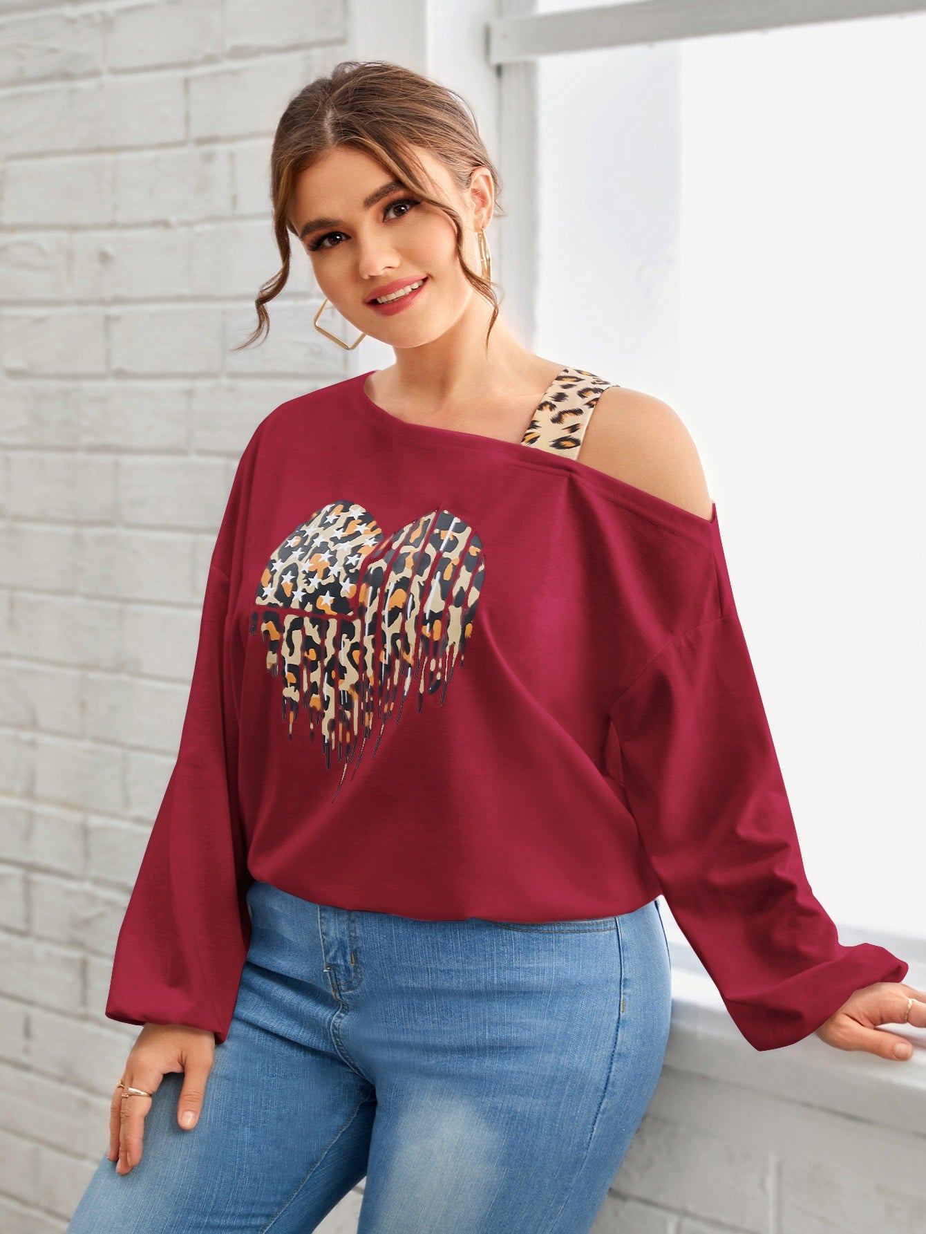 Plus Leopard & Star Print Asymmetrical Neck Drop Shoulder Tee