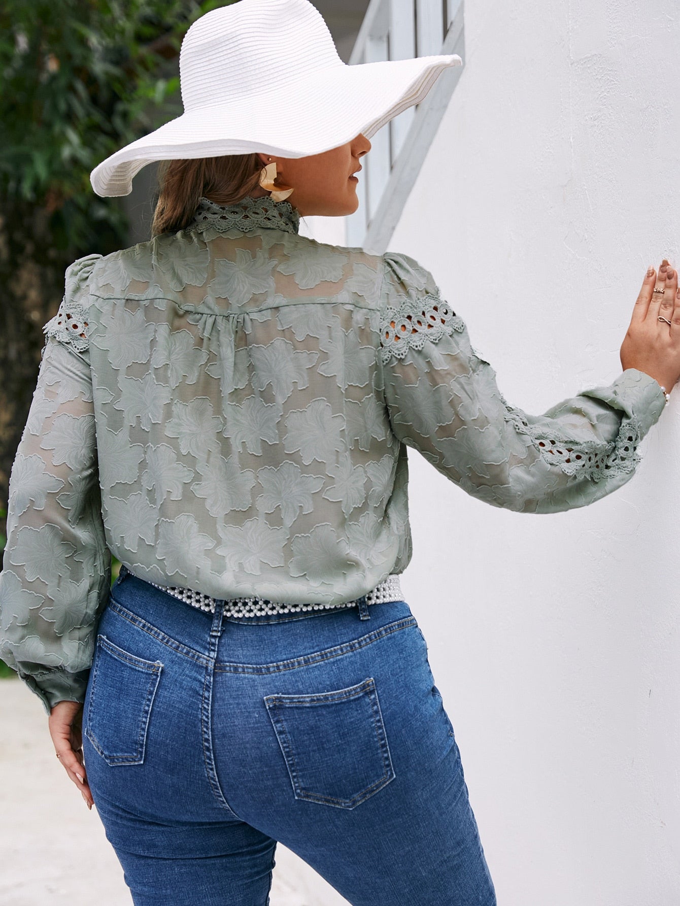 Simplee Plus Jacquard Contrast Guipure Lace Bishop Sleeve Blouse