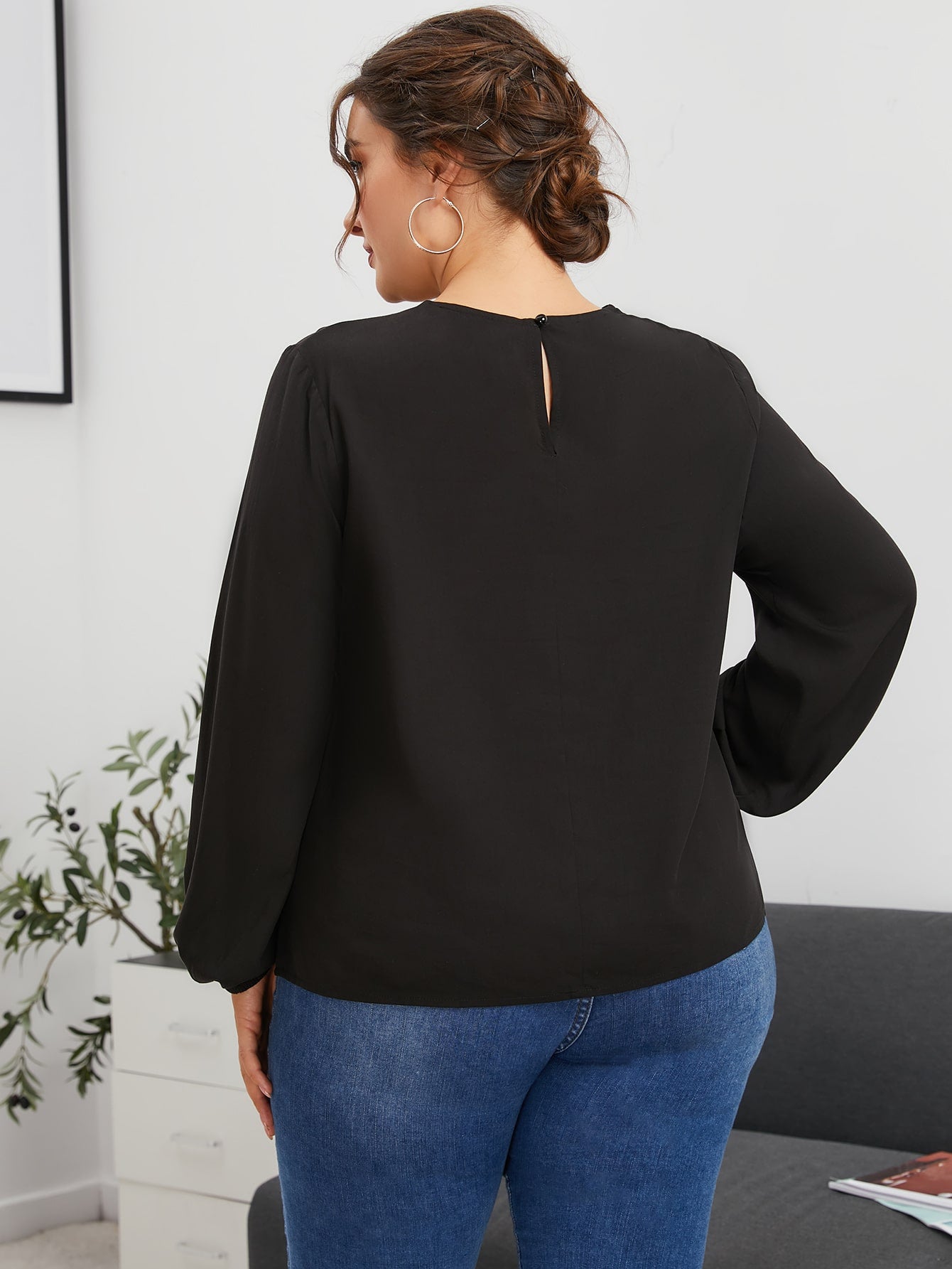Plus Cut Out Lantern Sleeve Blouse