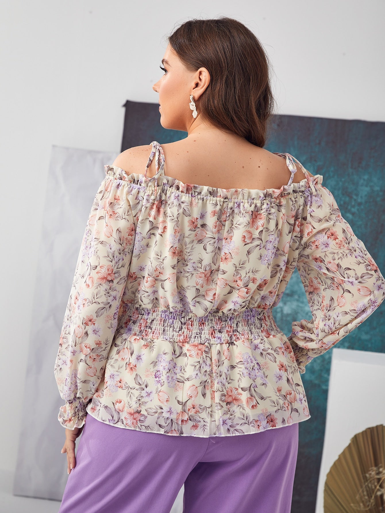 Plus Floral Print Cold Shoulder Shirred Lantern Sleeve Peplum Blouse