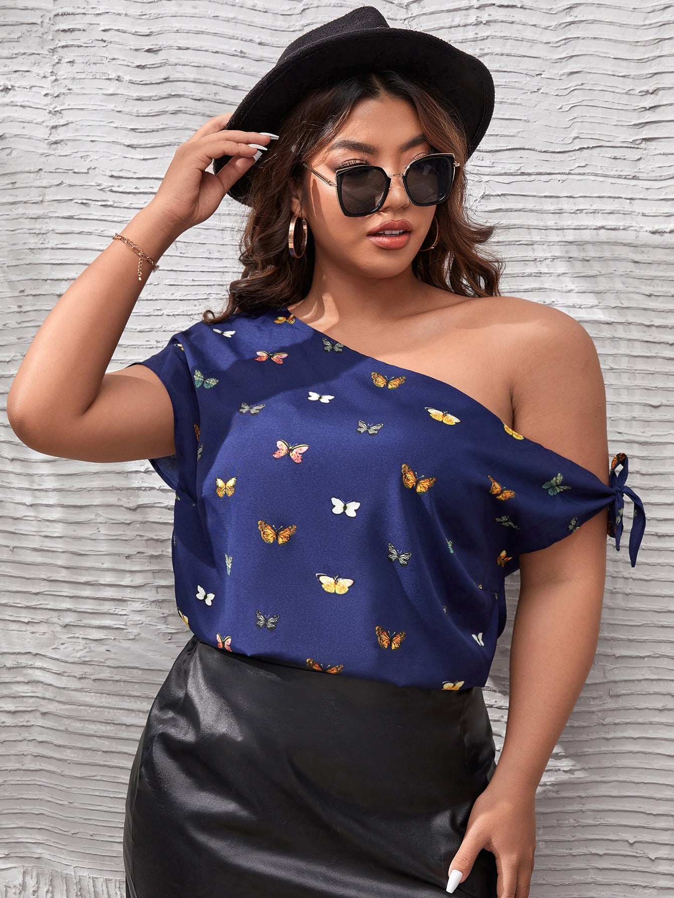 Plus Size Blouses Producers