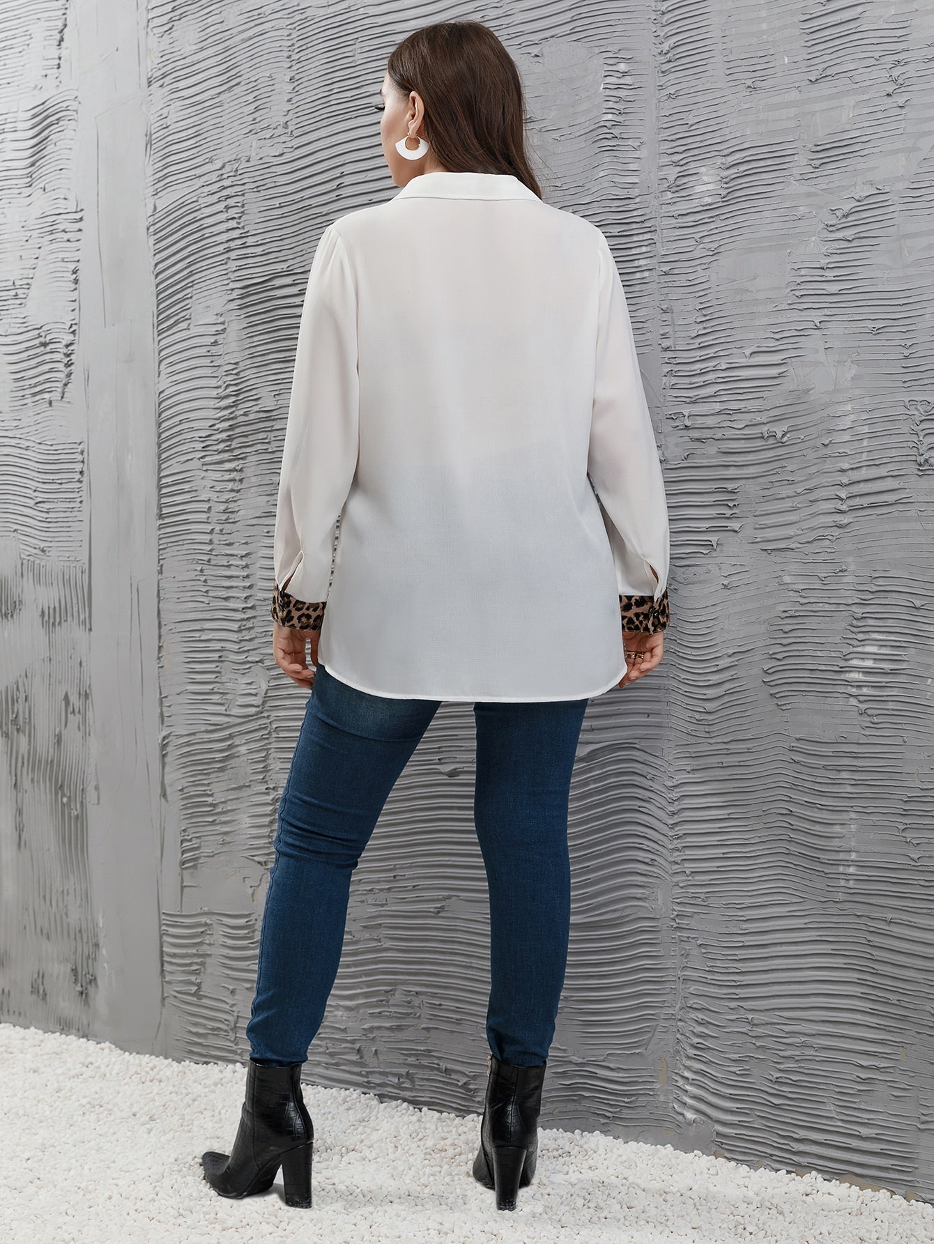 Plus Leopard Print Patched Pocket Blouse