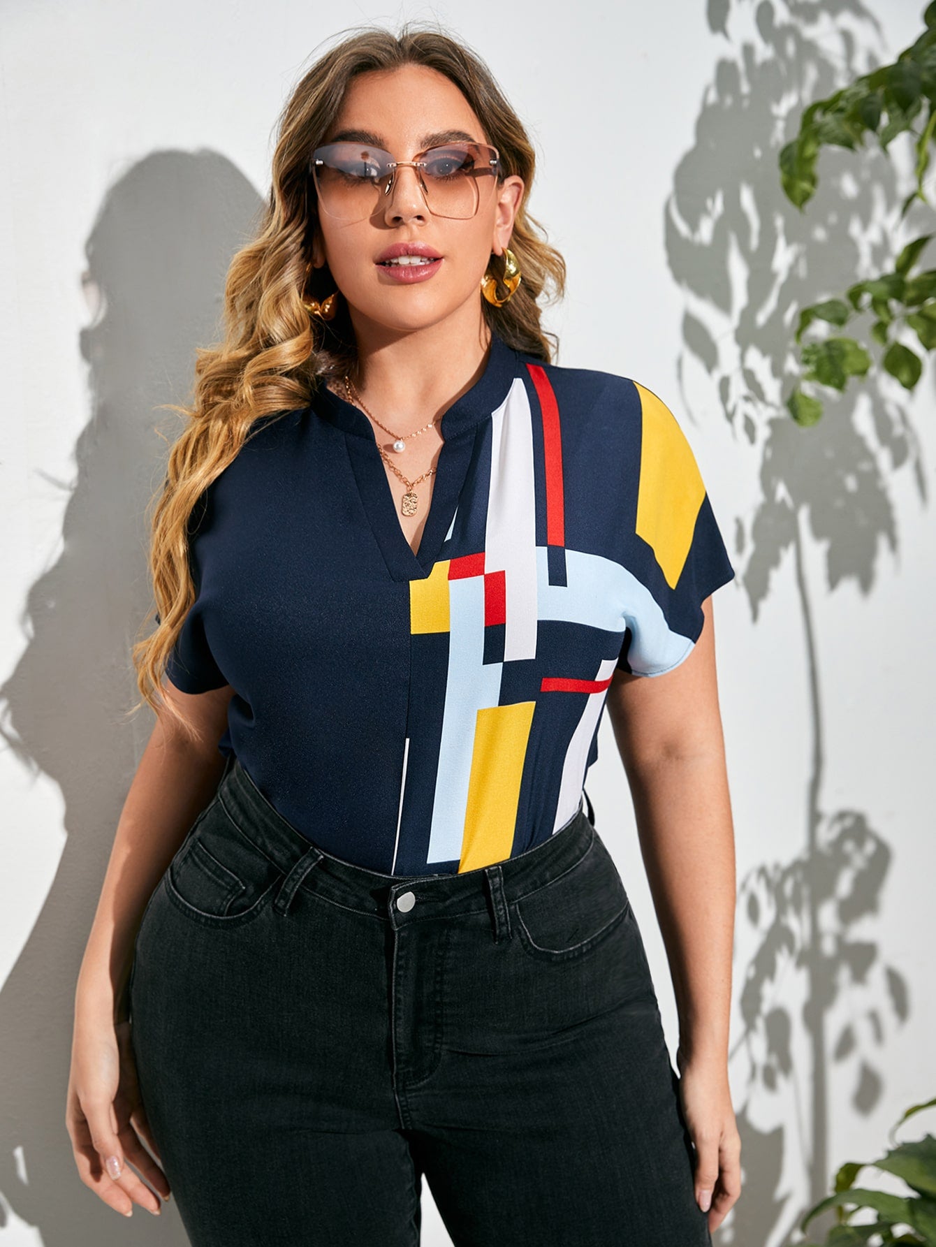 Plus Size Blouses Producer