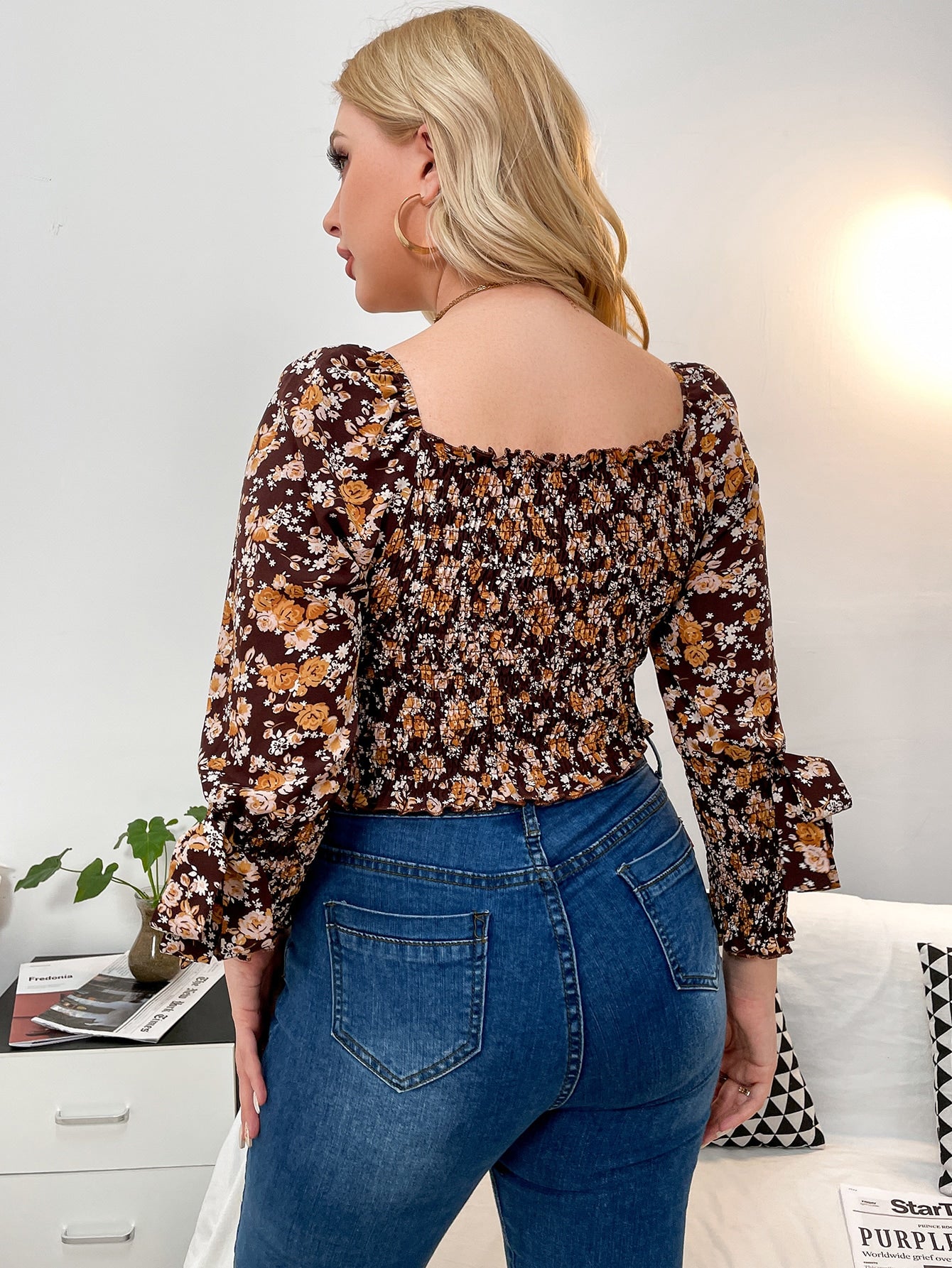 Plus Floral Print Knot Side Shirred Puff Sleeve Crop Blouse