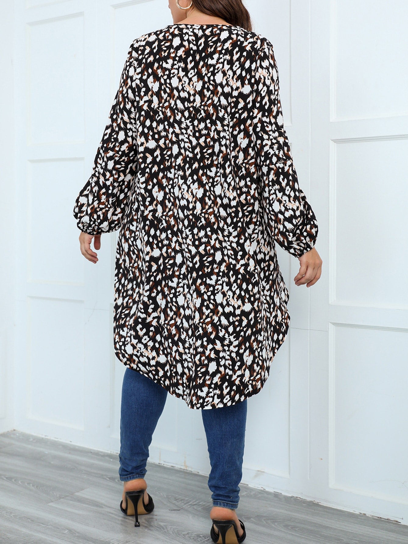 Plus Allover Print Lantern Sleeve High Low Hem Blouse