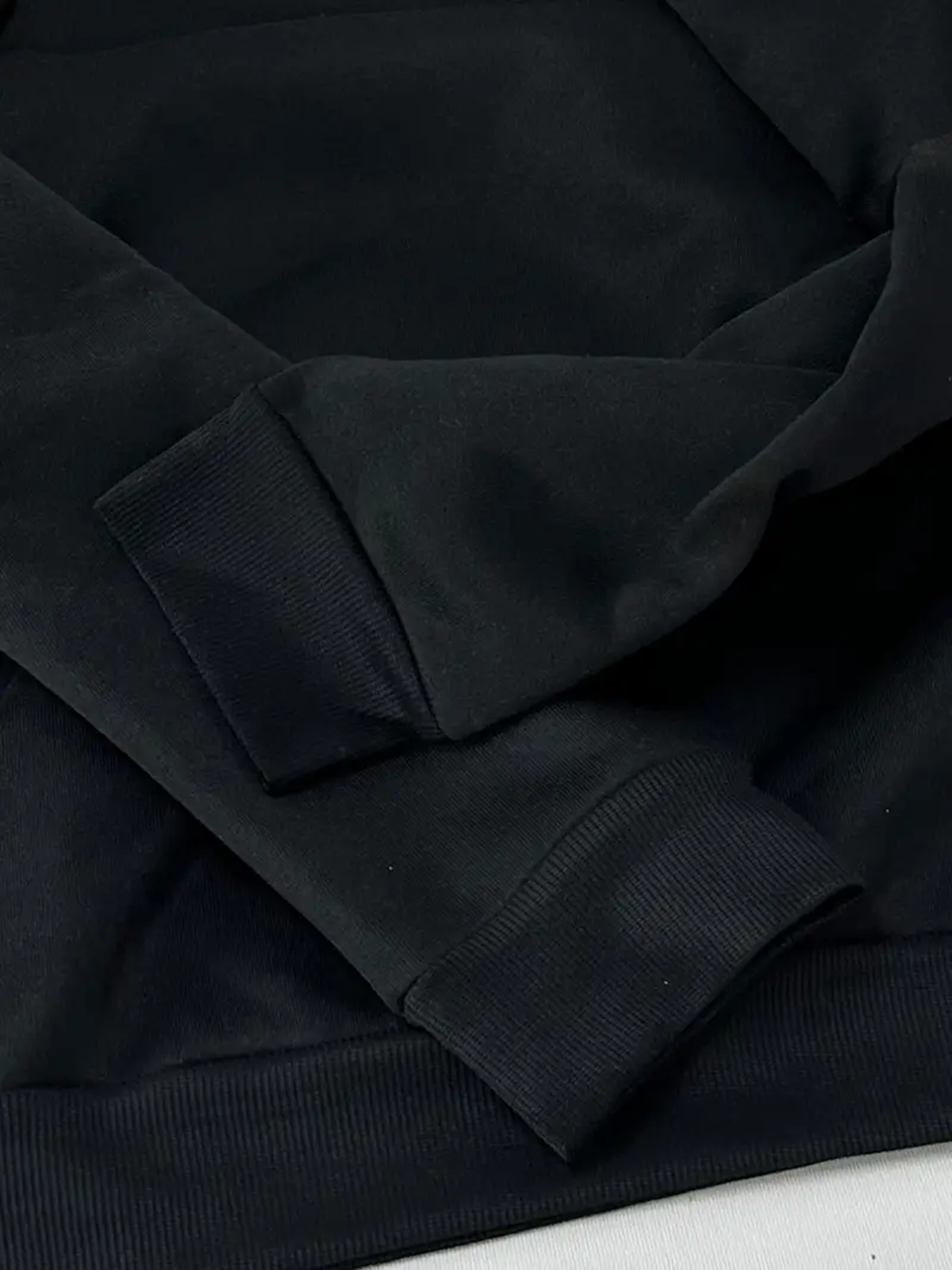 Hoodies & Sweatshirts Wholesaler