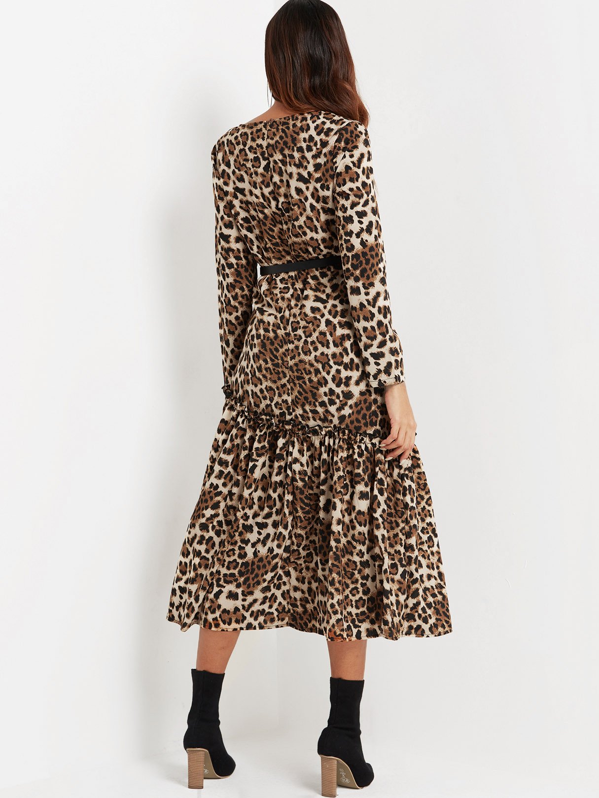 NEW FEELING Womens Leopard V-Neck Dresses