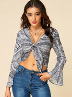 Wholesale V-Neck Geometrical Long Sleeve Crop Top