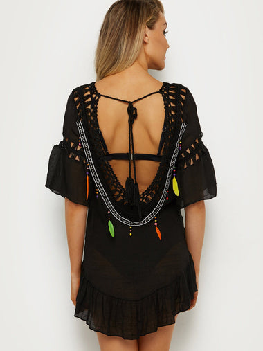 Wholesale Black Round Neck Half Sleeve Embroidered Backless Hollow Lace-Up Beach Dresses