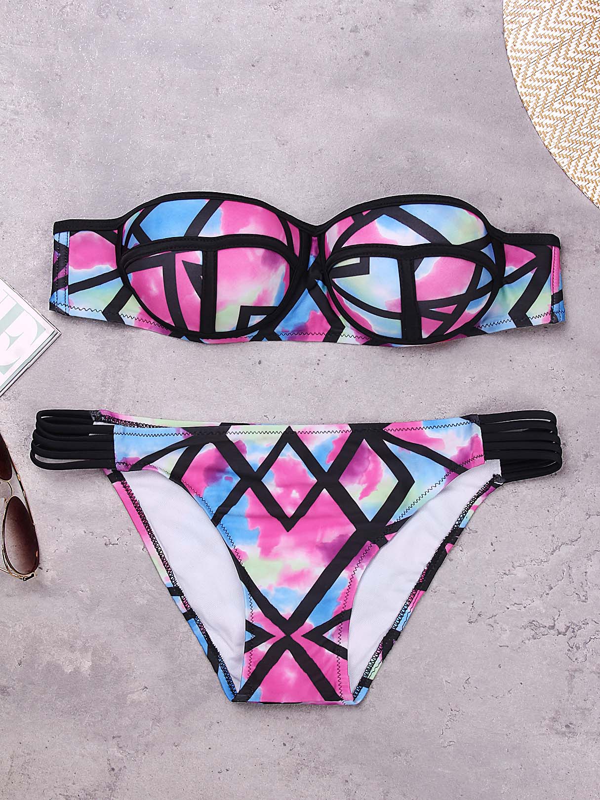 Wholesale Strapless Geometrical Sleeveless Bikini Set