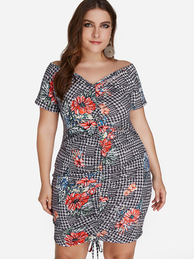 Wholesale V-Neck Floral Print Self-Tie Short Sleeve Plus Size Dress