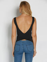 NEW FEELING Womens Black Camis