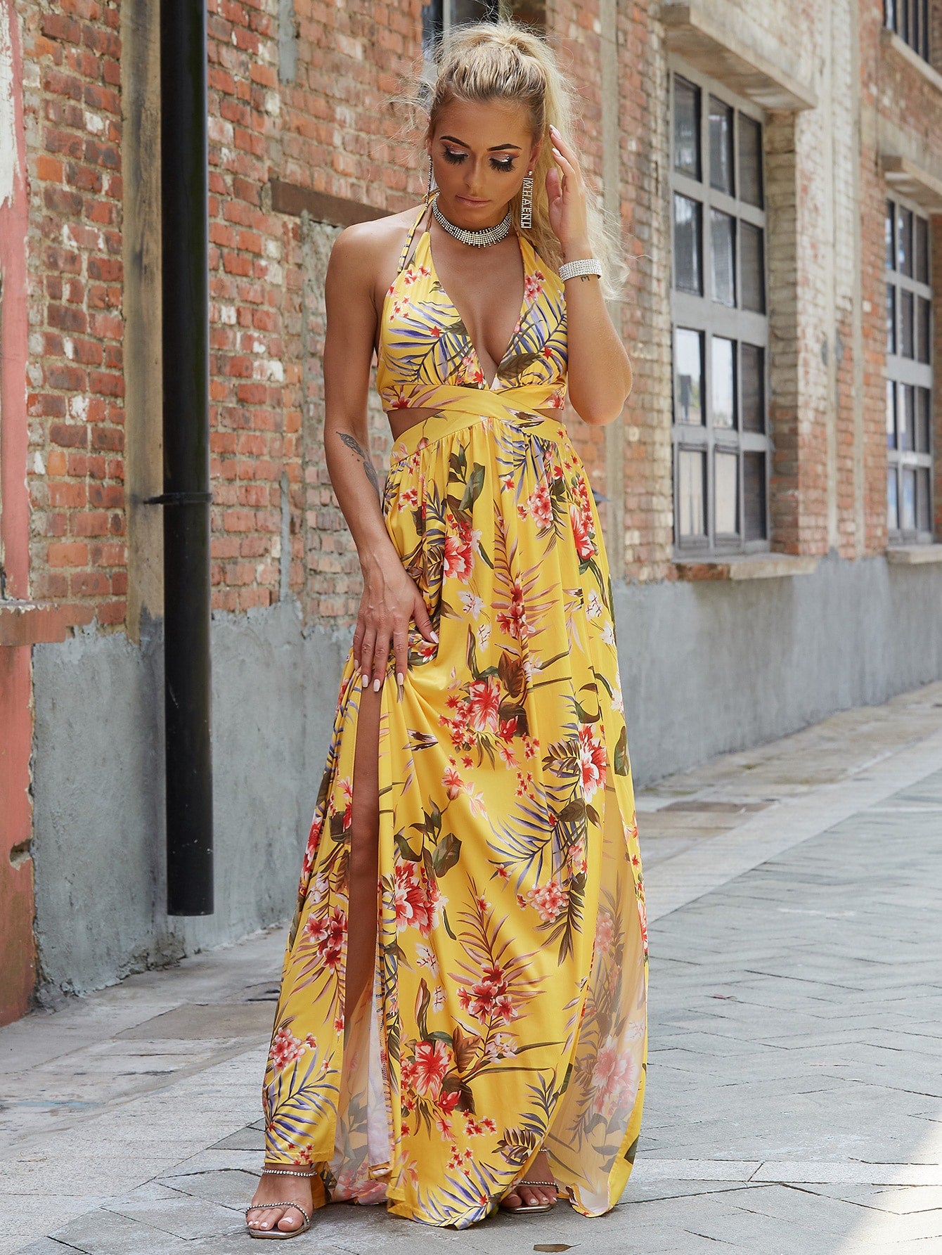 Women Dresses Producers